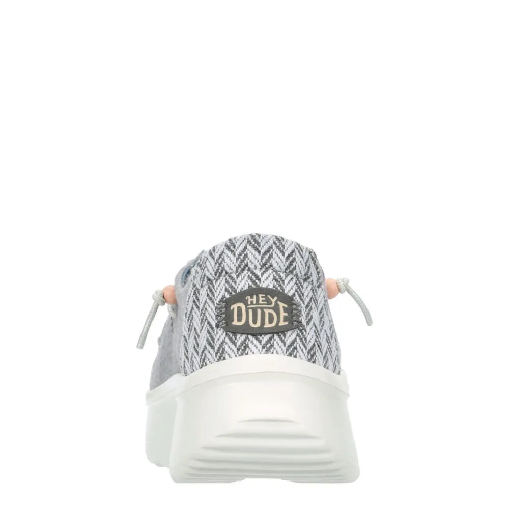 HEYDUDE  WOMENS WENDY PEAK SLIP ON SNEAKER