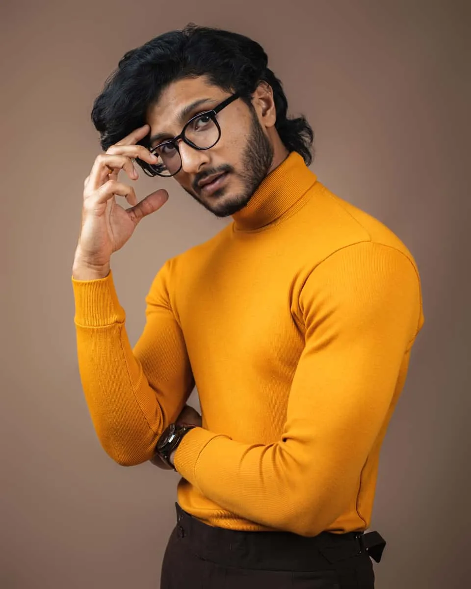 Men’s Long Sleeve Ribbed Ochre Turtleneck Pullover