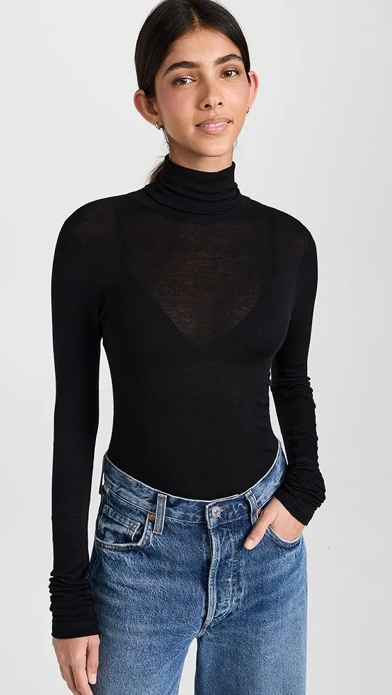  NYC   THE CASHMERE TURTLENECK 