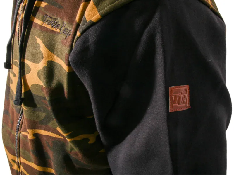 Tactic Carp Hoody Camo with Zip