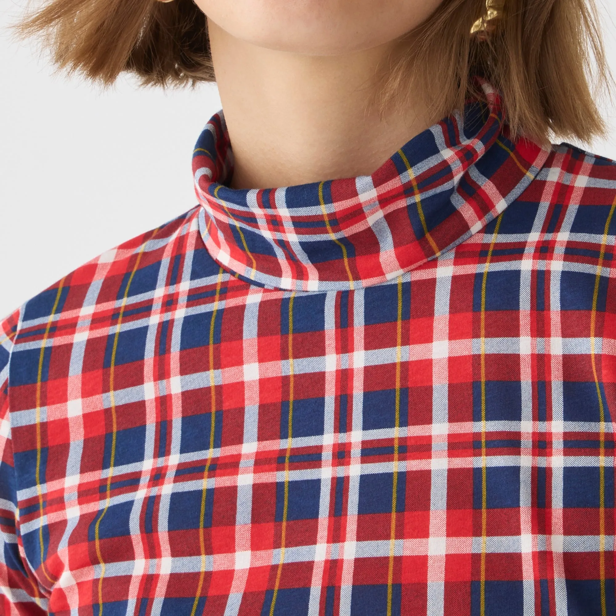 Tissue turtleneck in plaid