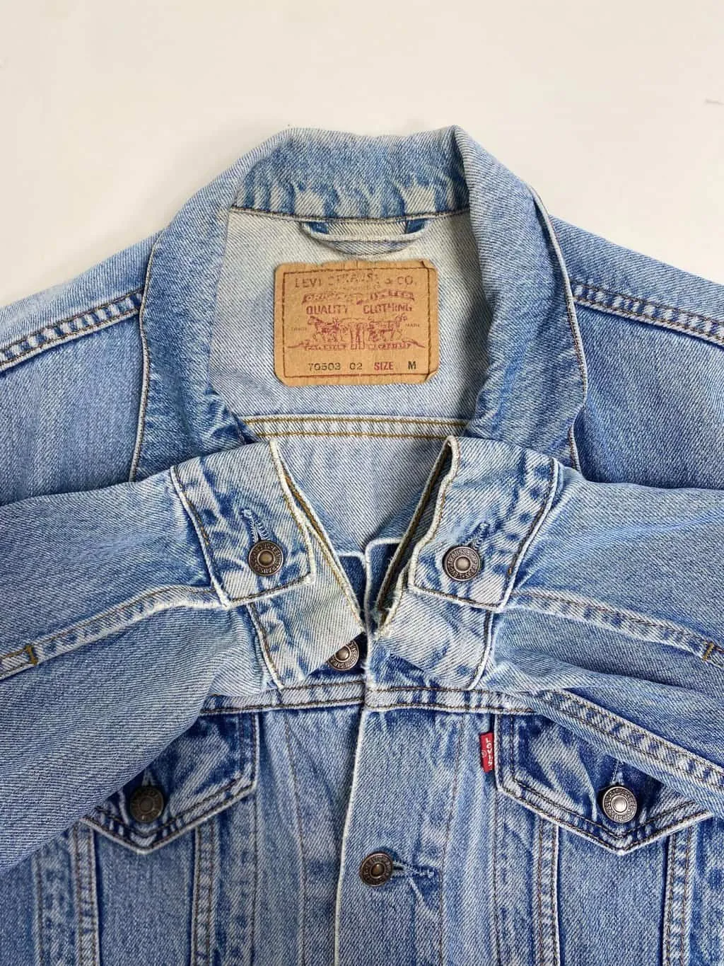 Vintage Levis trucker denim jacket in stonewash blue – Medium