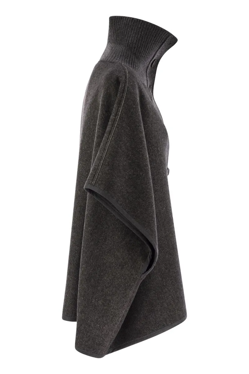 WOOL TURTLENECK CAPE